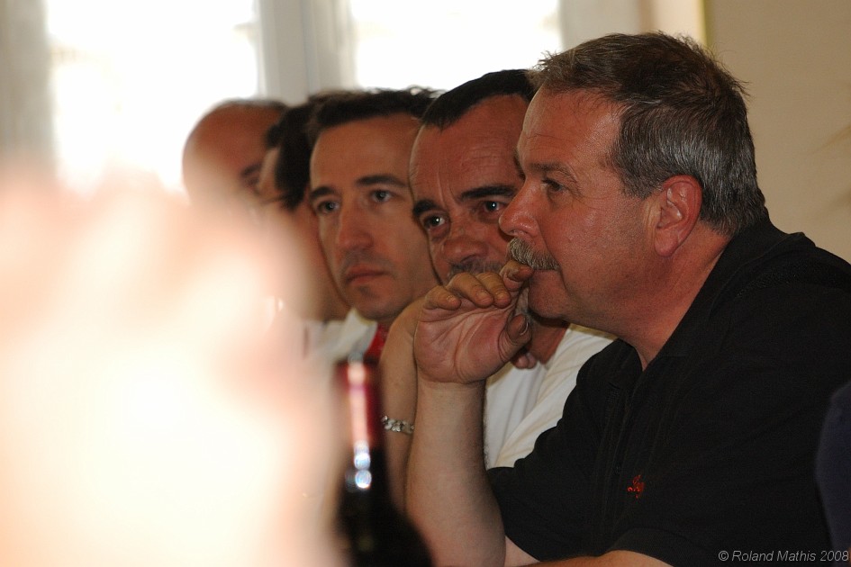 2008-05-09_13h27mn10s.jpg - En attendant le repas