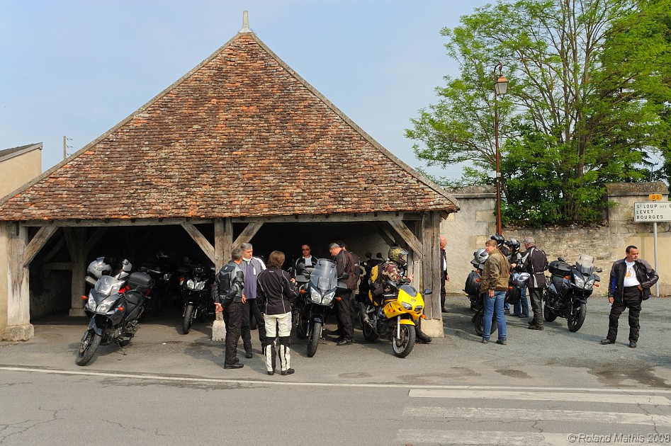 2008-05-10_10h31mn22s.jpg - Arrêt à Bigny