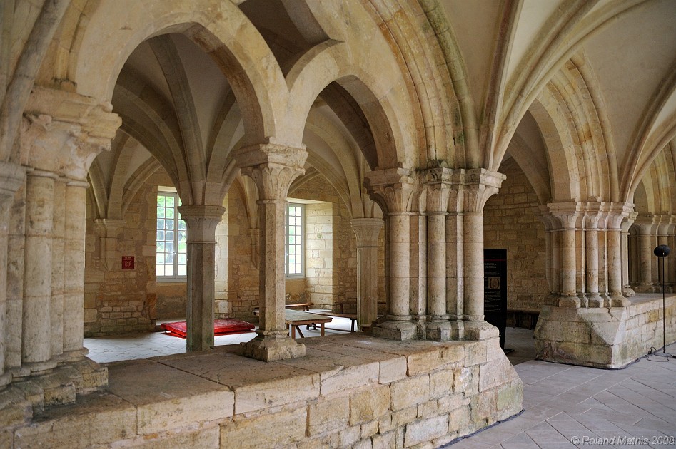 2008-05-10_11h46mn46s.jpg - A l'abbaye de Noirlac