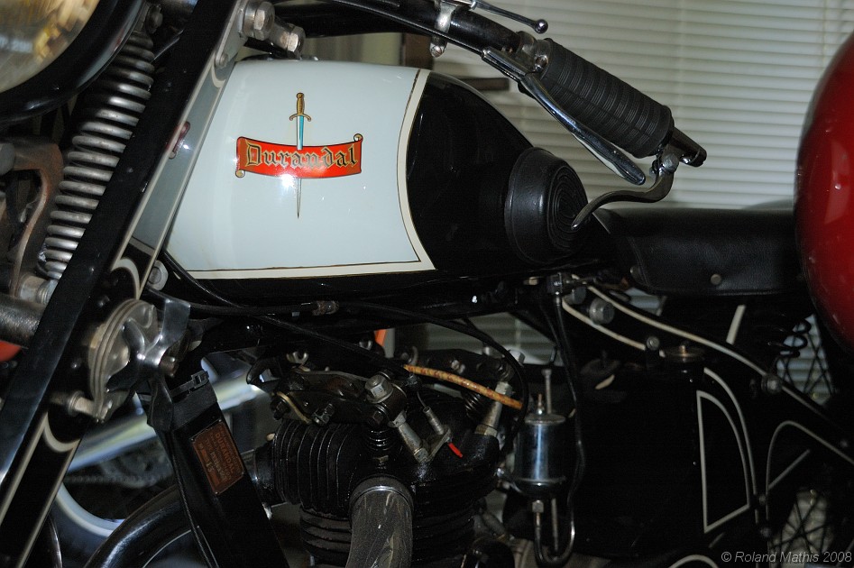 2008-05-10_18h42mn06s.jpg - Une Durandal, moto pour les Rolands
